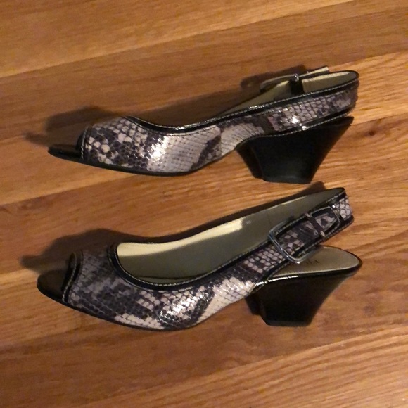 New Franco Sarto peep toe sling backs - Picture 2 of 5